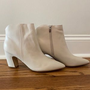 Marc Fisher Sunni Pointed Toe Bootie size 9M